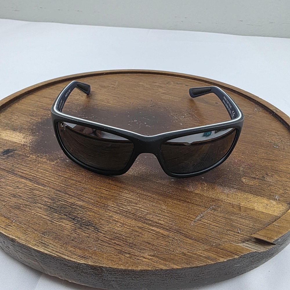 Maui Jim Kanaio Coast Sunglasses Mens 61-17-127 Gray Tinted Italy MJ766-02MD